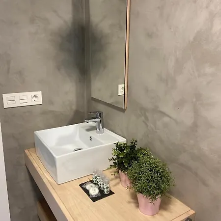 Lm House Apartman *